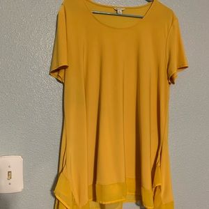 Women’s tops, size XL